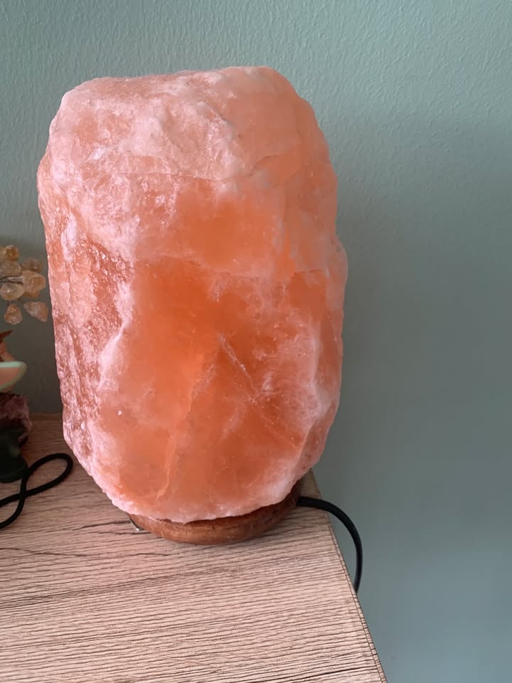 10" Himalayan Pink Salt Lamp - photo 2