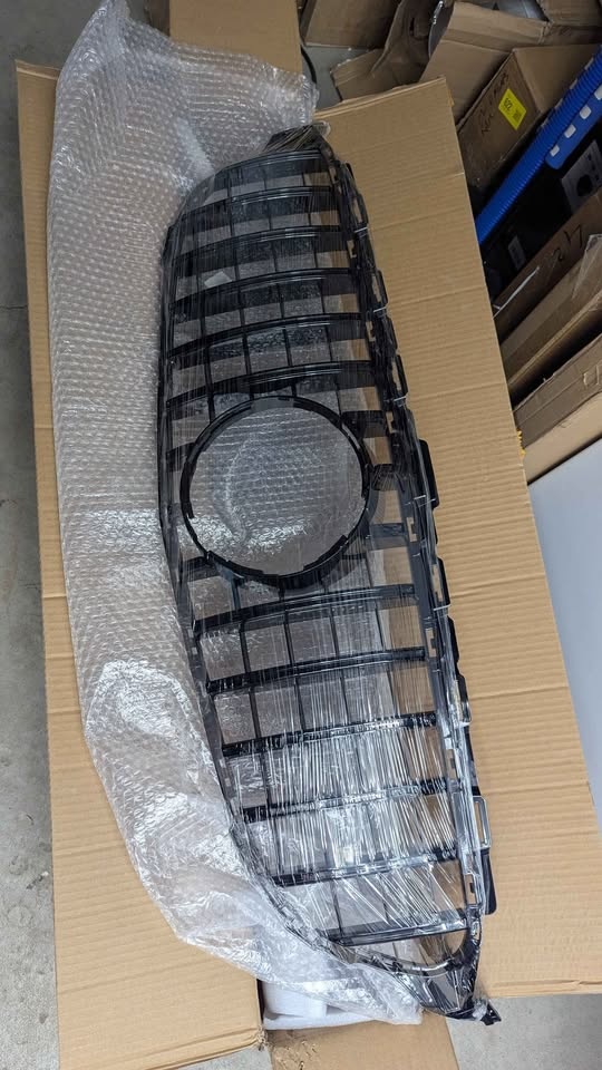 Mercedes Benz C-Class Grill 2019-2021 - photo 2
