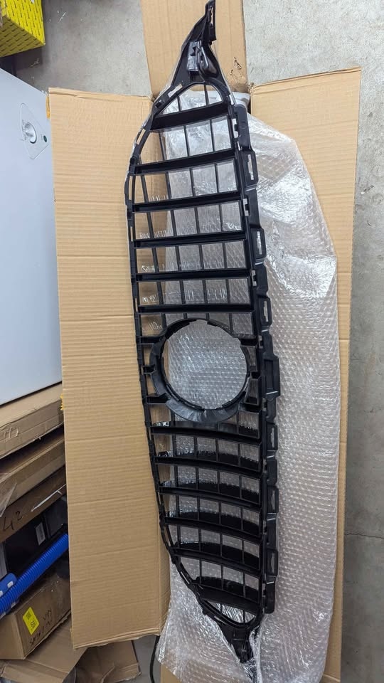 Mercedes Benz C-Class Grill 2019-2021 - photo 3