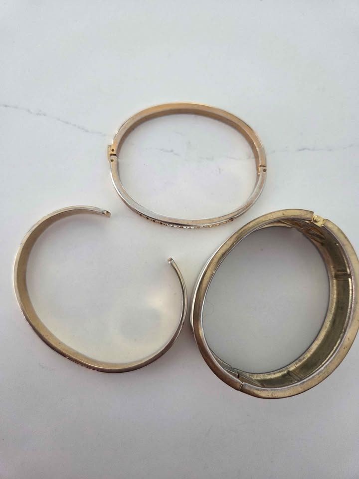 Vintage Bundle of 3 Gold Tone Metal Cuff Bracelets - photo 2