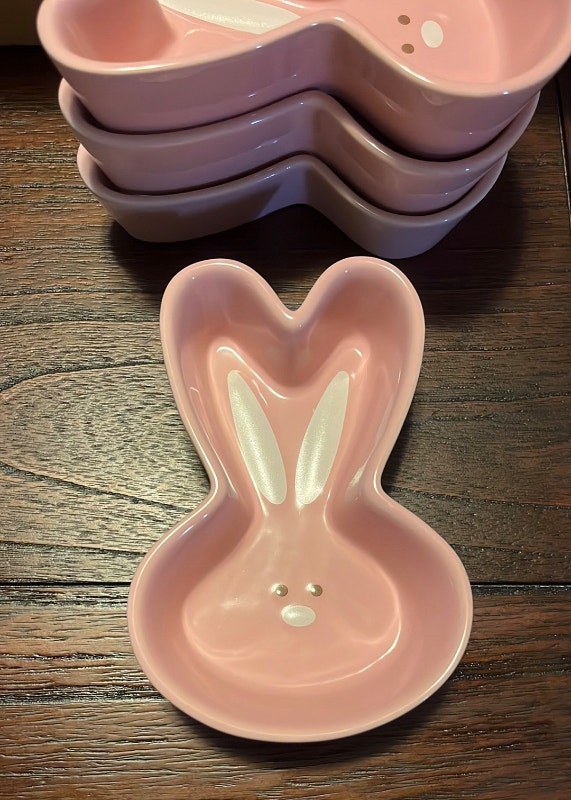 4 New Bunny Dishes Pink Easter Rabbits For Baking - photo 2