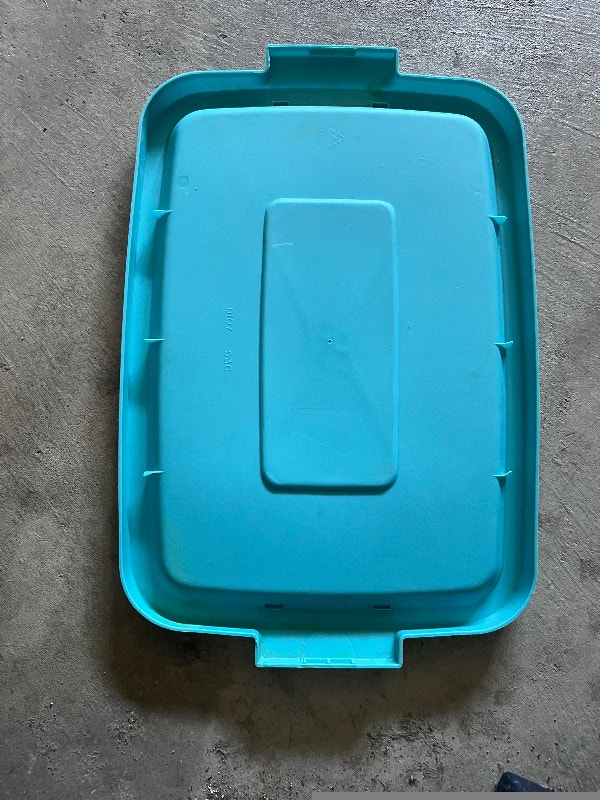 Lid for Rubbermaid Storage Bin - photo 2