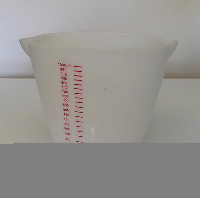 4-Cup Silicone Liquid Measuring Cup 32oz 1,000ml Never Used - photo 2