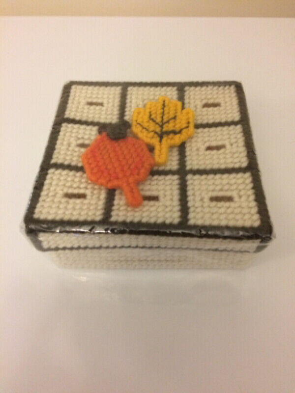 Thanksgiving Tic-Tac-Toe Travel Game Leaves Self-Storing