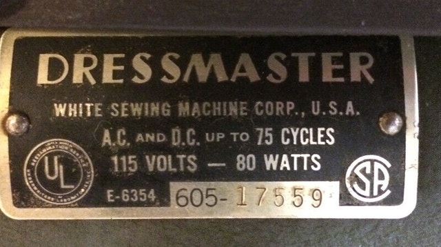 1956 Dressmaster Rotary Sewing Machine/Stand - Vintage White - photo 5