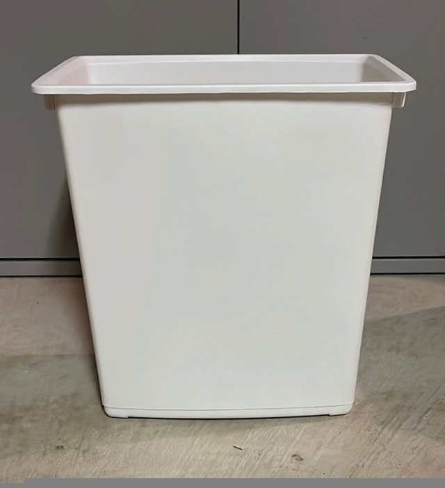 White Garbage Can Wastebasket for Kitchen, Bathroom, Laundry - photo 2