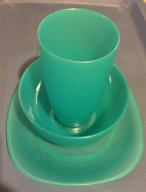 Plastic Dishes Set For Sale