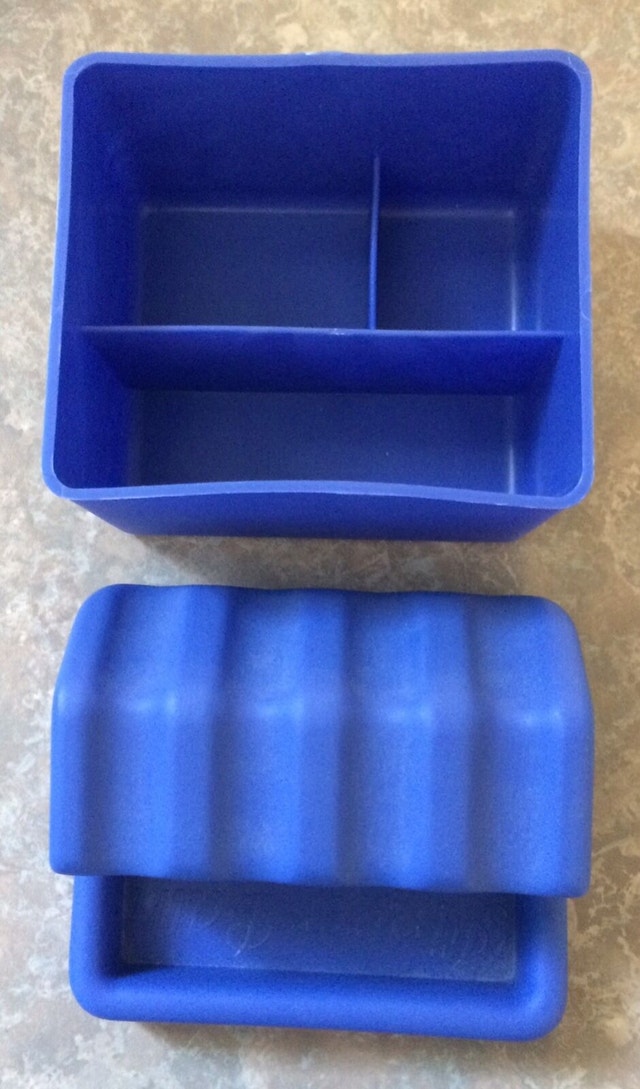Manicure Hand Rest Storage Box Avon - photo 3