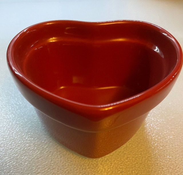 Heart-Shaped Ramekin Baking Dish for Valentine's Day