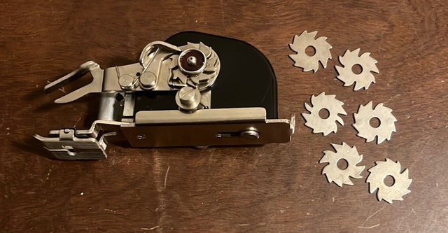 Zigzagger Sewing Machine Attachment Greist with Accessories - photo 4