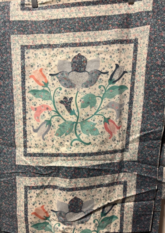 Vintage Quilt Panel Sewing Fabric with Country Tulips