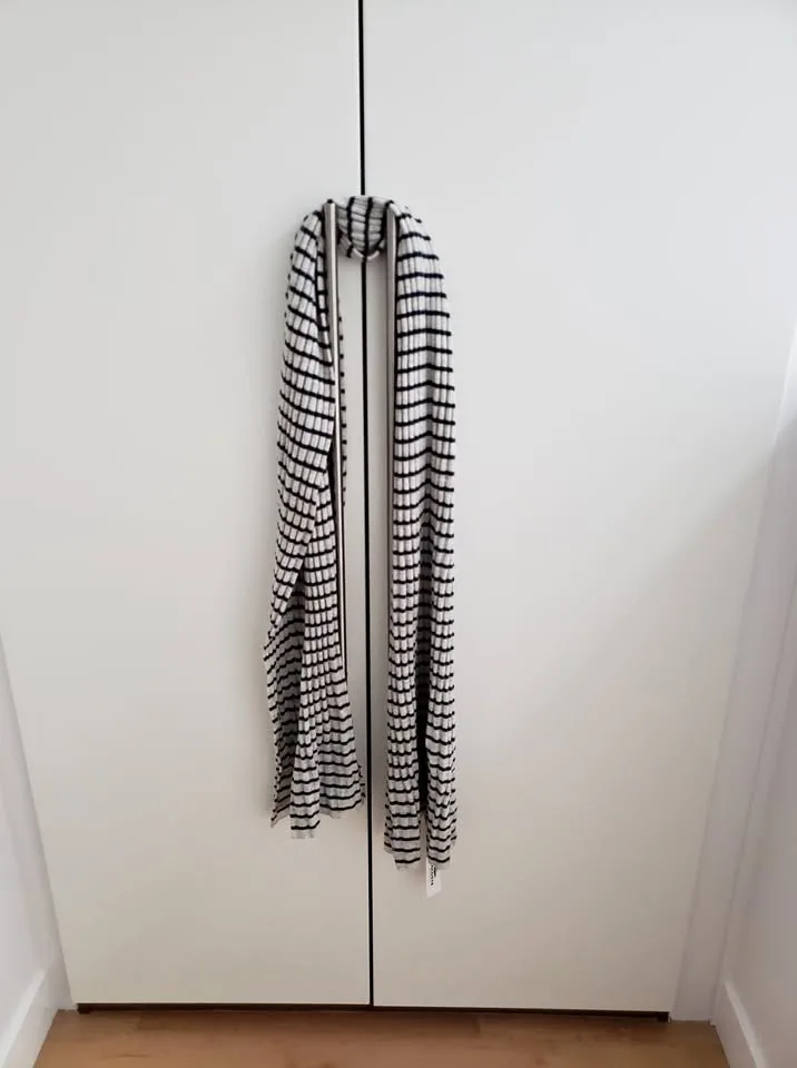Brand New With Tags Lacoste Wrap Scarf thumbnail