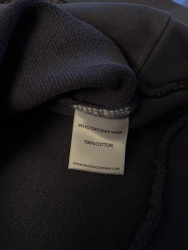 BRAND NEW: WHO DECIDES WAR APPARENT HOODED PULLOVER - photo 4