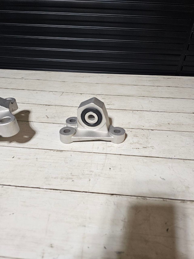 Engine Motor Transmission Mount for 2015-2018 Jeep Renegade - photo 2