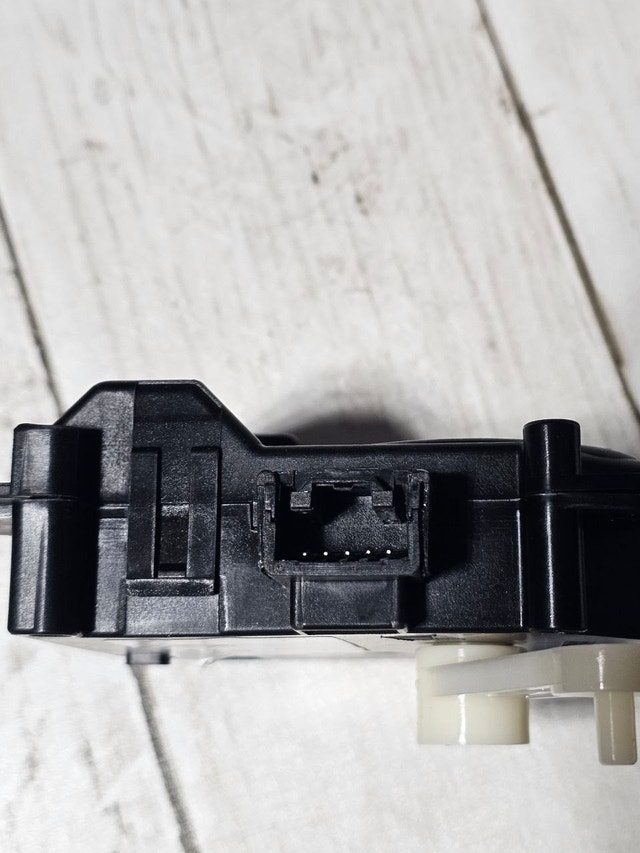 Door Actuator for Toyota Sienna/Avalon/Camry/Lexus - photo 5