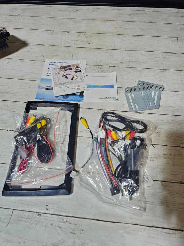 Android 13 Car Stereo w/ Wireless CarPlay for Dodge - photo 2