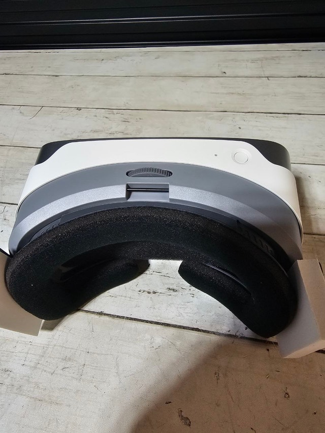 Pico Goblin VR Headset - Standalone, 2.5K Display - photo 3