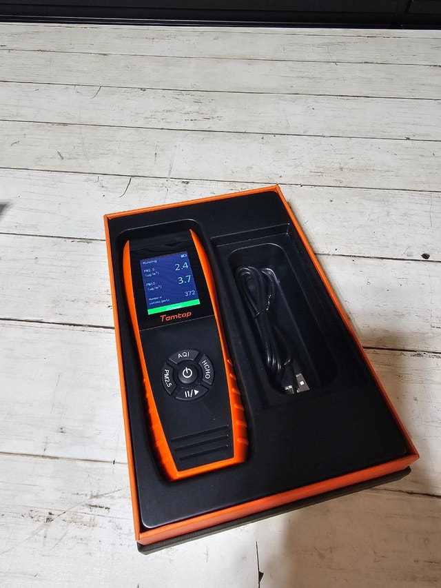 Temtop Indoor Air Quality Monitor LKC1000S+ - photo 2