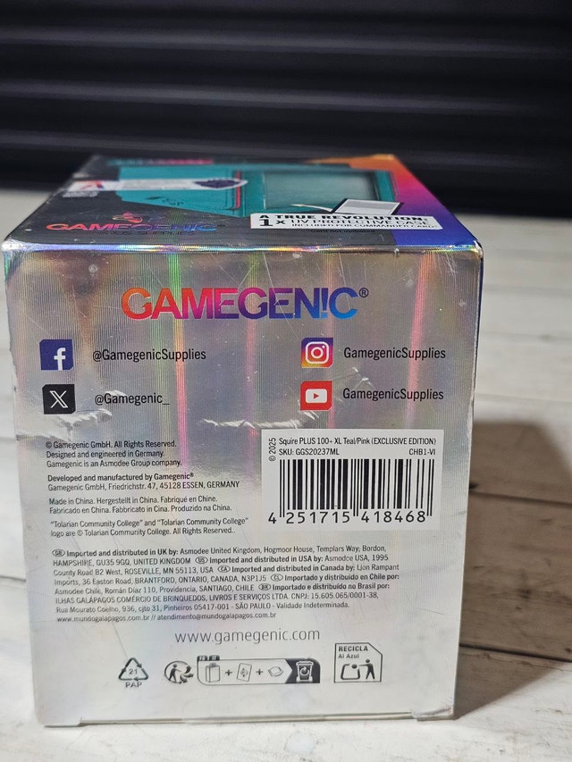 Gamegenic SEALED Squire Plus 100+ XL Convertible Deck Box - photo 4