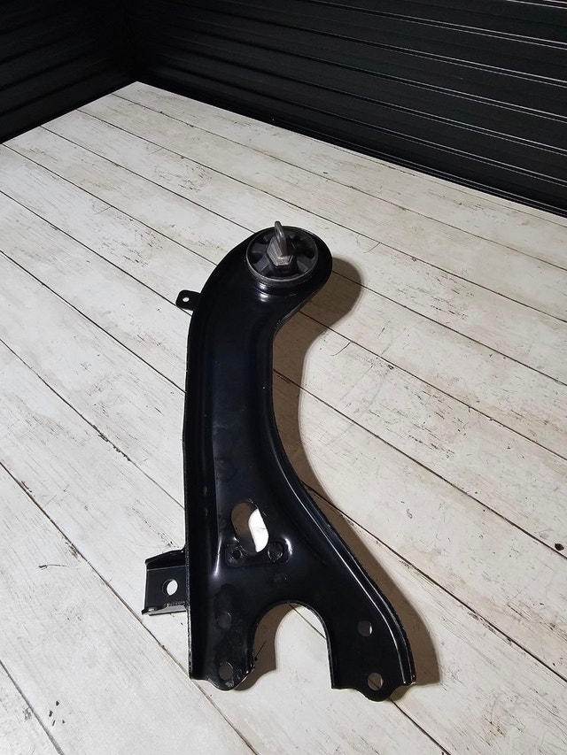 Rear Left Suspension Trailing Arm Kia 2014-2015 & Hyundai 2013- - photo 4
