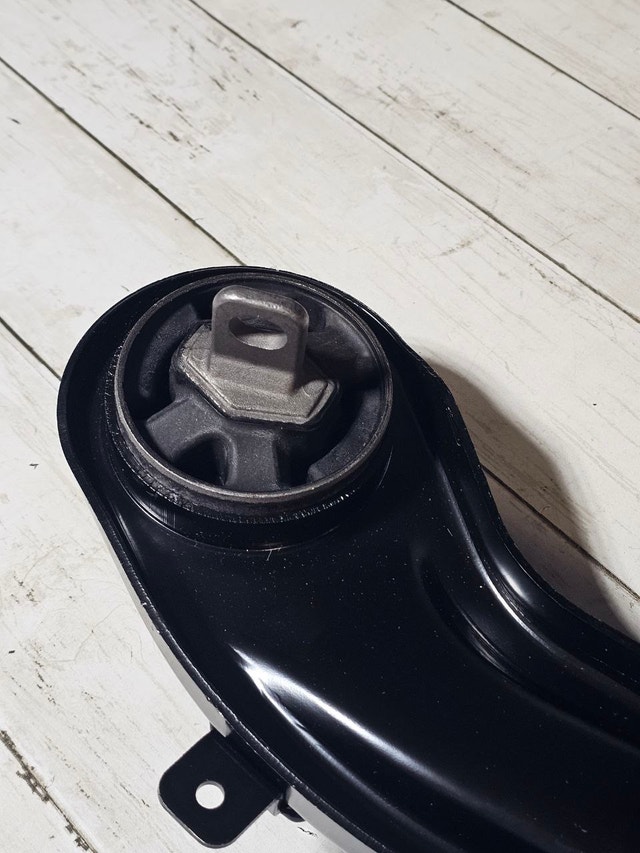 Rear Left Suspension Trailing Arm Kia 2014-2015 & Hyundai 2013- - photo 5