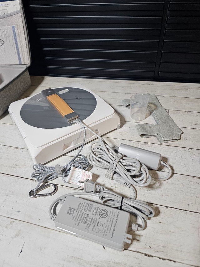 ECOVACS Winbot W1 Pro Window Cleaning Robot - photo 3