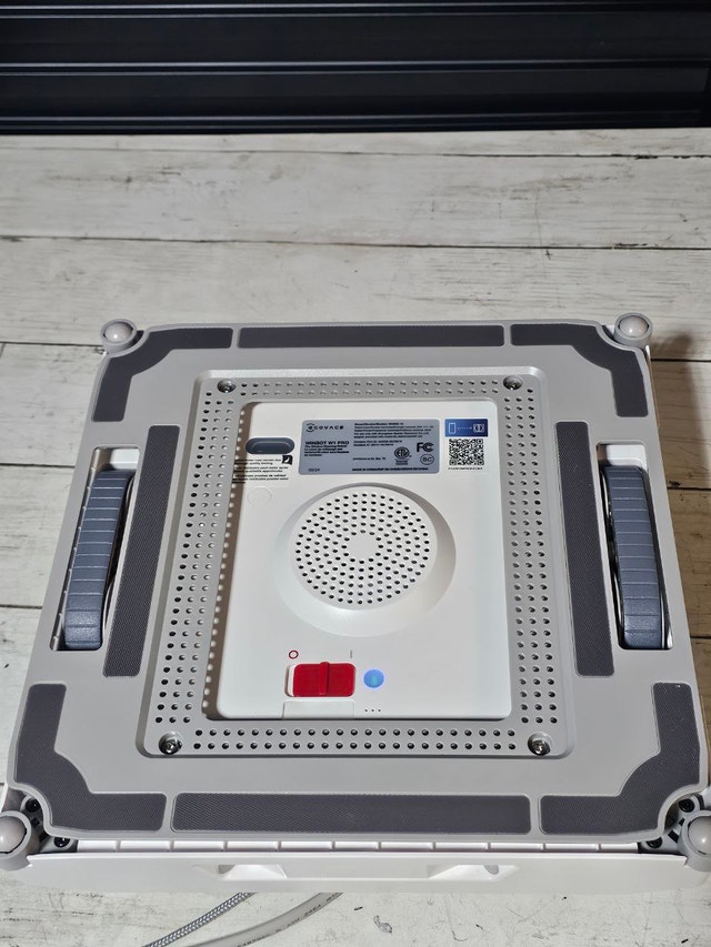ECOVACS Winbot W1 Pro Window Cleaning Robot - photo 5