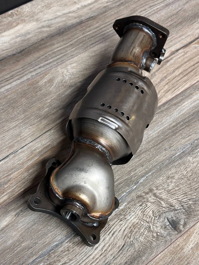 Front Left Catalytic Converter Kit - Honda/Acura - photo 4