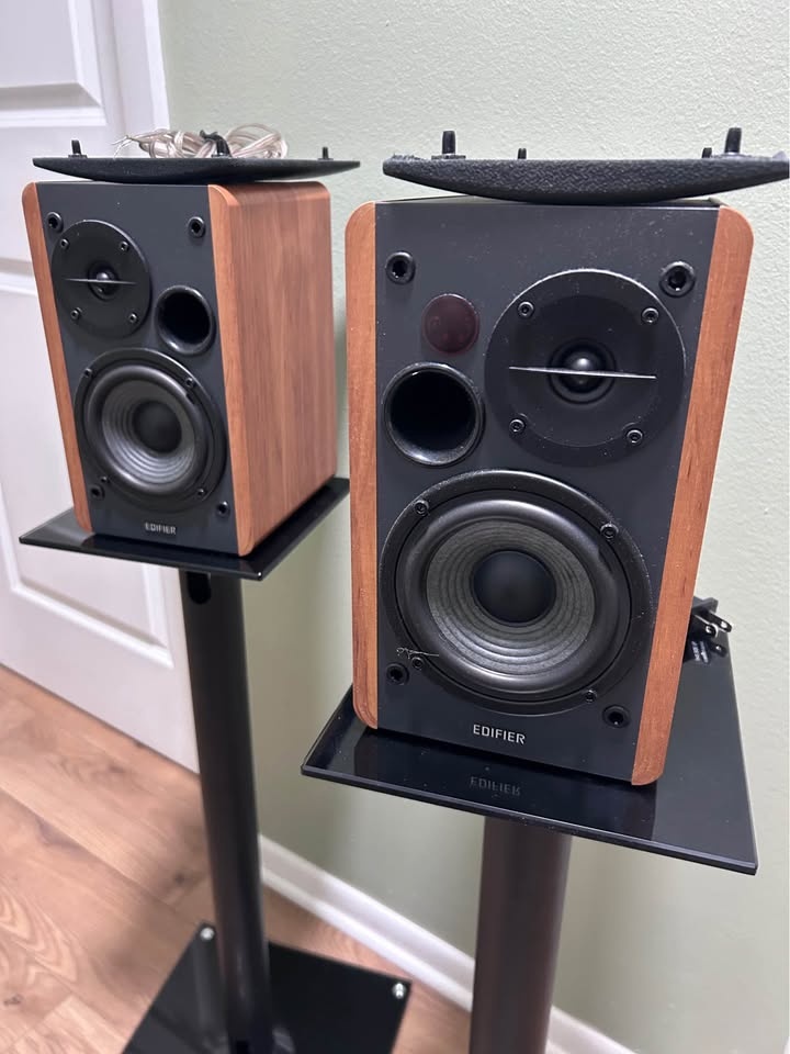 Edifier Bluetooth Bookshelf Speakers - photo 2