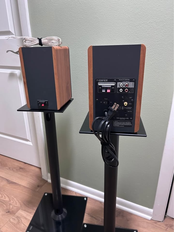 Edifier Bluetooth Bookshelf Speakers - photo 4