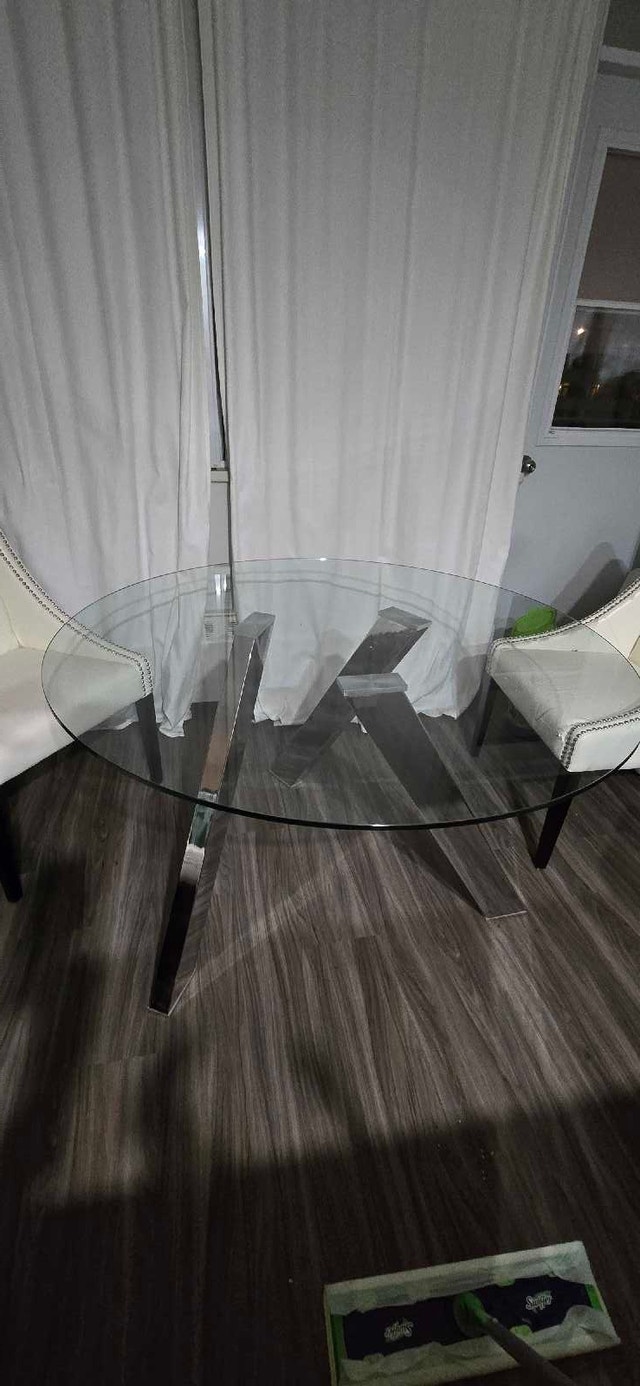 Glass Round Dining Table - photo 2