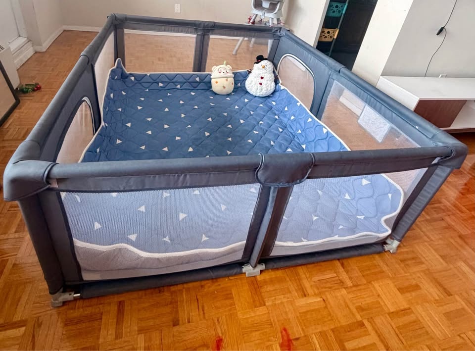 Extra Large Baby Playpen – 71” x 59” – Excellent Condition - photo 4