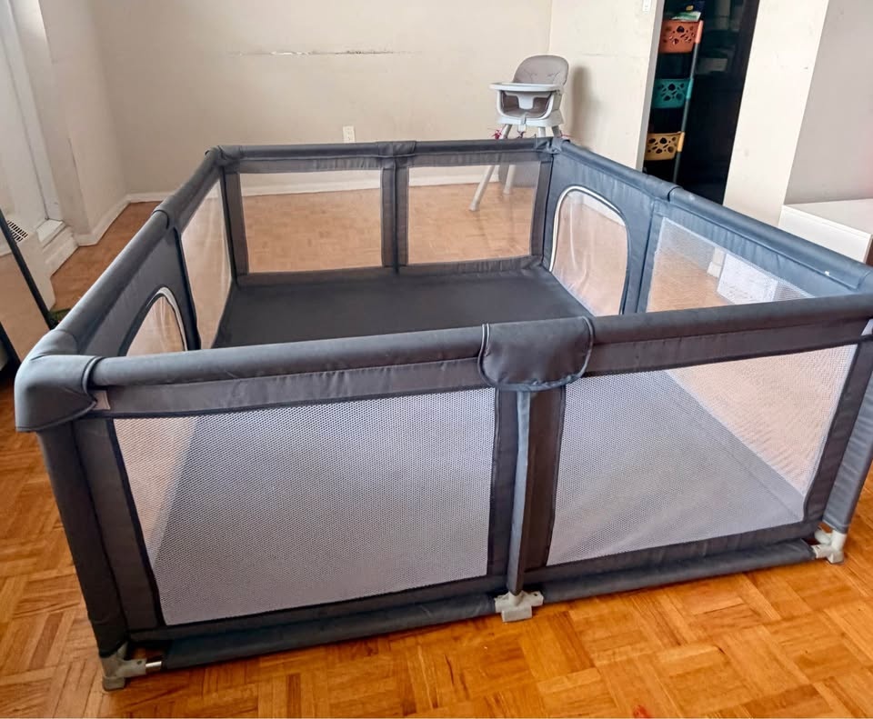 Extra Large Baby Playpen – 71” x 59” – Excellent Condition - photo 5