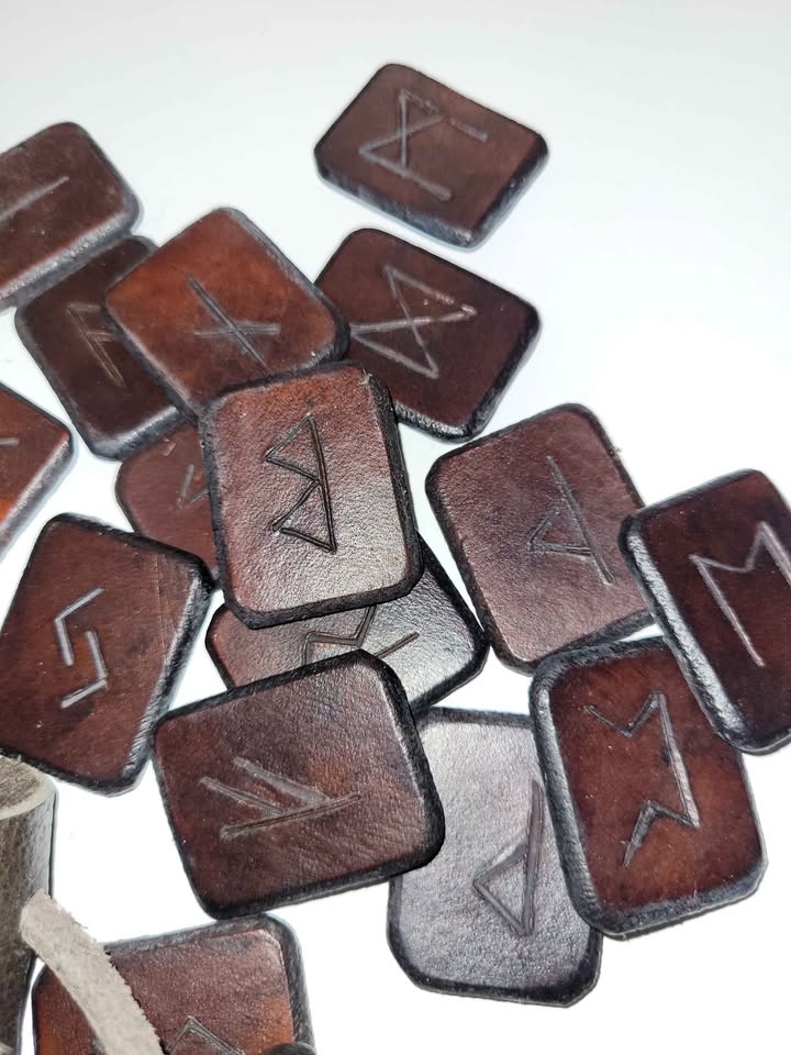 Elder Futhark Rune Pouch - photo 2