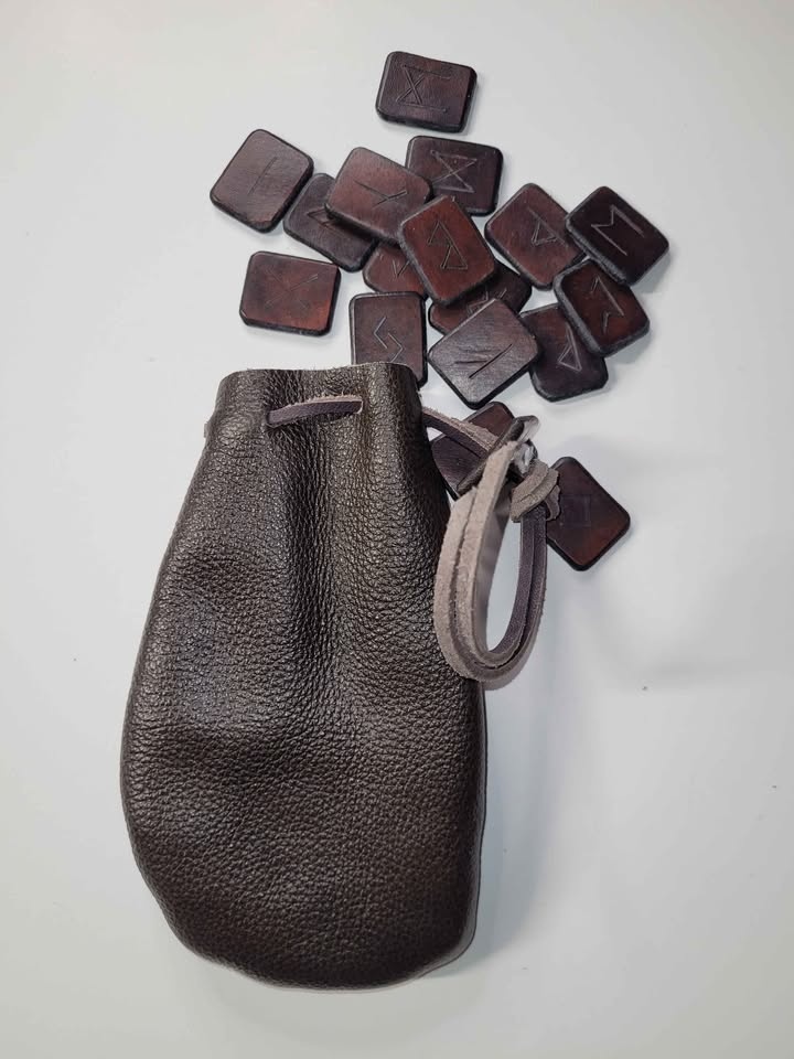 Elder Futhark Rune Pouch - photo 3