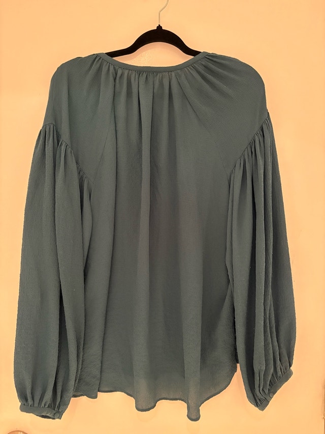 RW&CO. Teal Blouse with Puffy Sleeves - photo 3