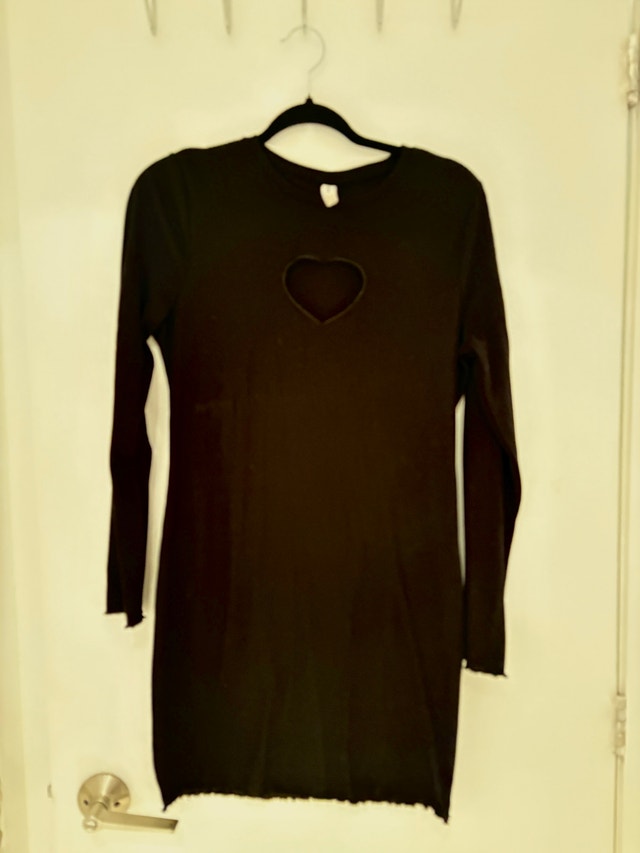Black Bodycon Dress with Heart Cutout - photo 2