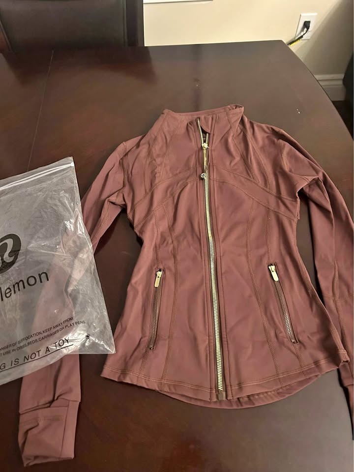 Lululemon Brown Define Jacket Size 0