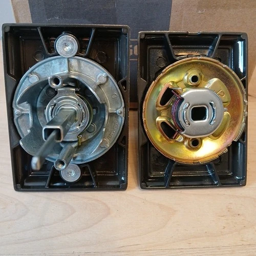 Schlage F40 GEO 609 ADD Addison Georgian Privacy Door Knob Set - photo 3