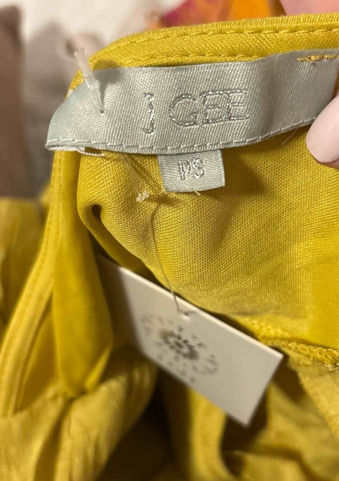 J. GEE Yellow Ruffle Sleeve Smocked Waist Jumpsuit PS - photo 4
