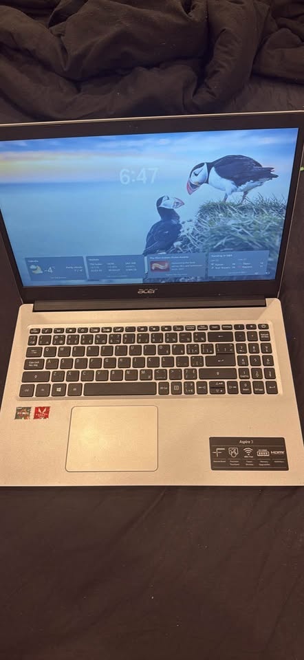 Acer Aspire 3 AMD Ryzen 5 Laptop - photo 2