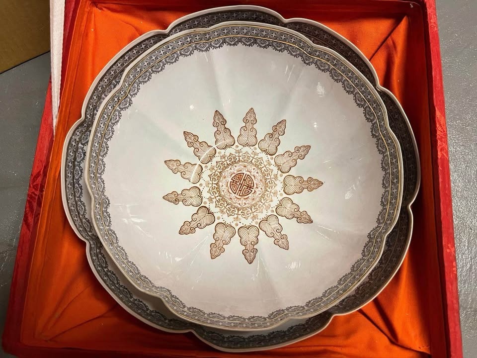 Vintage Chinese Porcelain Decorative Bowls – Set of 2 - photo 3