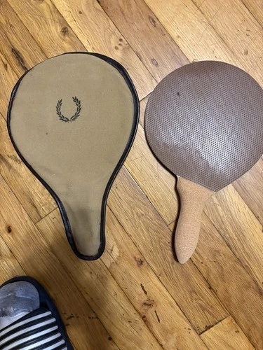 Two Fred Perry Table Tennis Paddles with Case - photo 2