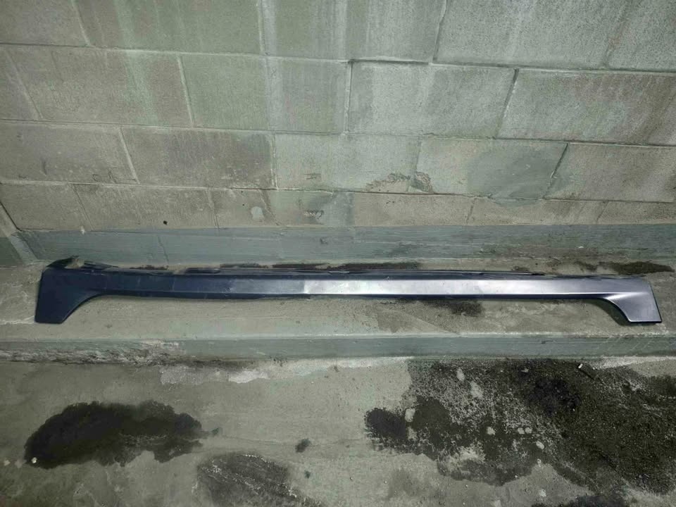 Mazda 3 2007 Driver Side Skirt