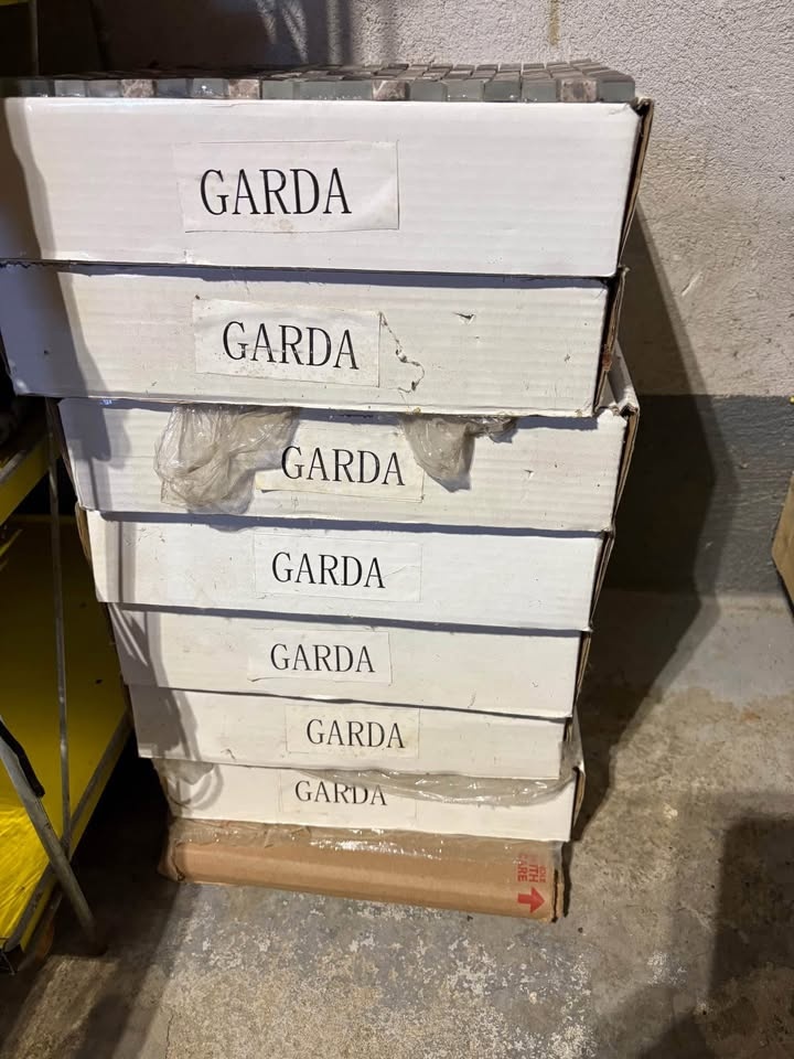 Glass Backsplash Tiles - 6 Unopened Boxes - photo 2