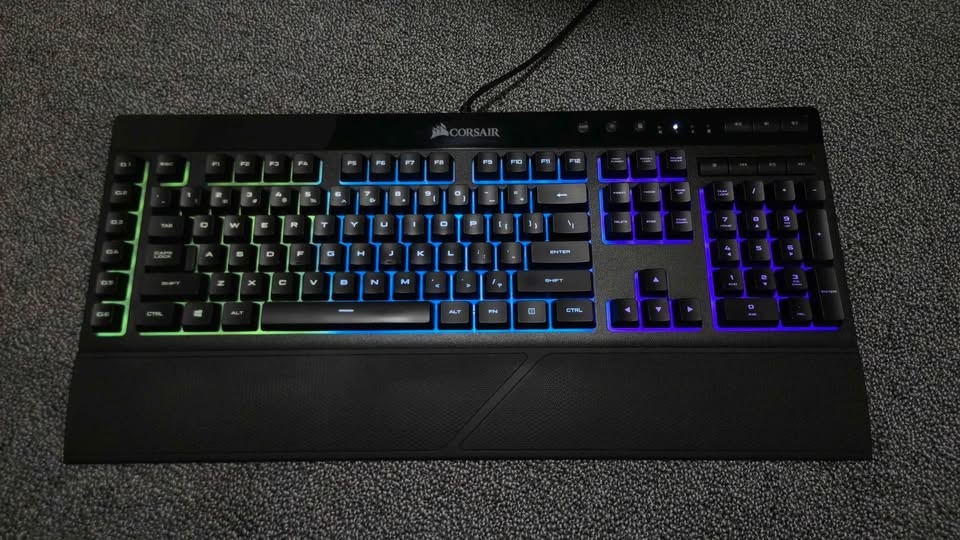 Corsair Gaming Keyboard - photo 2