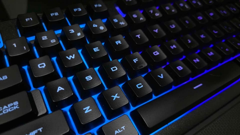 Corsair Gaming Keyboard - photo 3