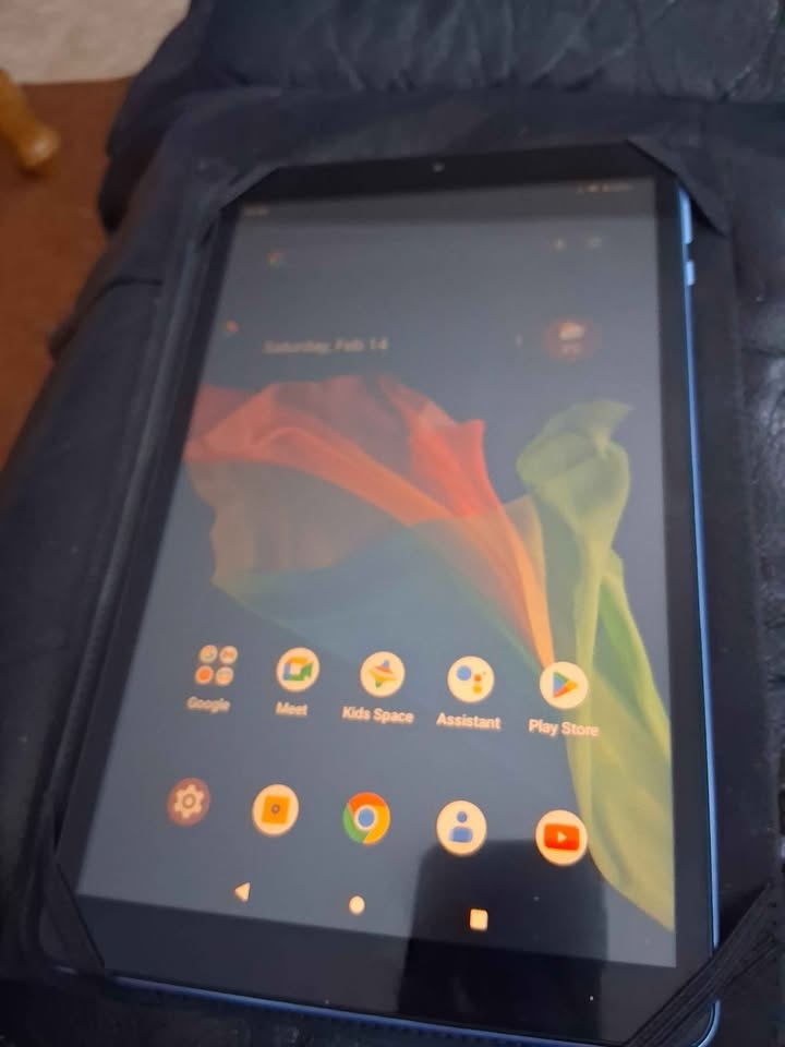 Acer 10 inch Tablet - photo 2