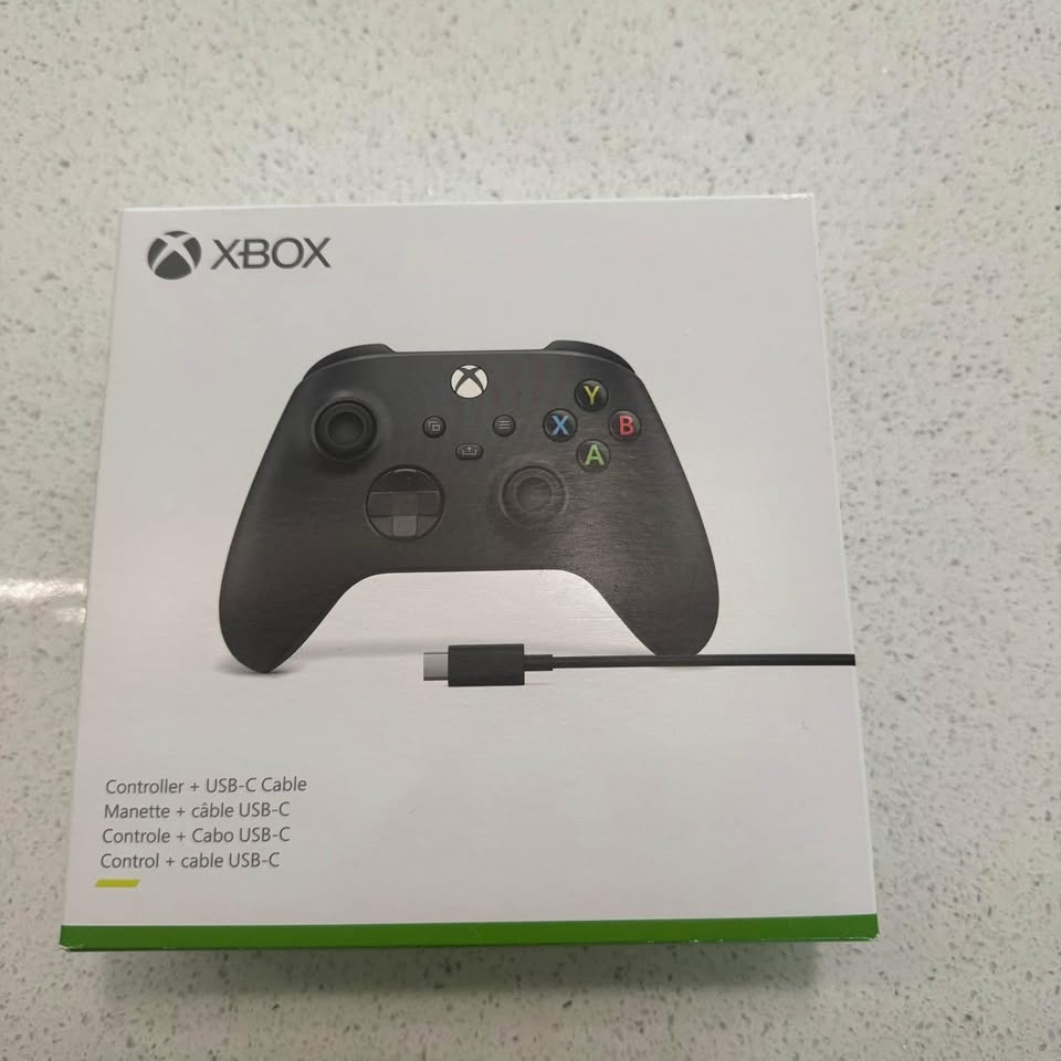 Brand new Xbox controller!!