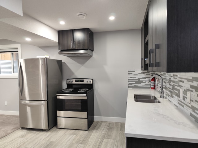 2 Bedroom Legal Basement - Rental Incentive